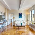 20 West 72nd Livroom 2