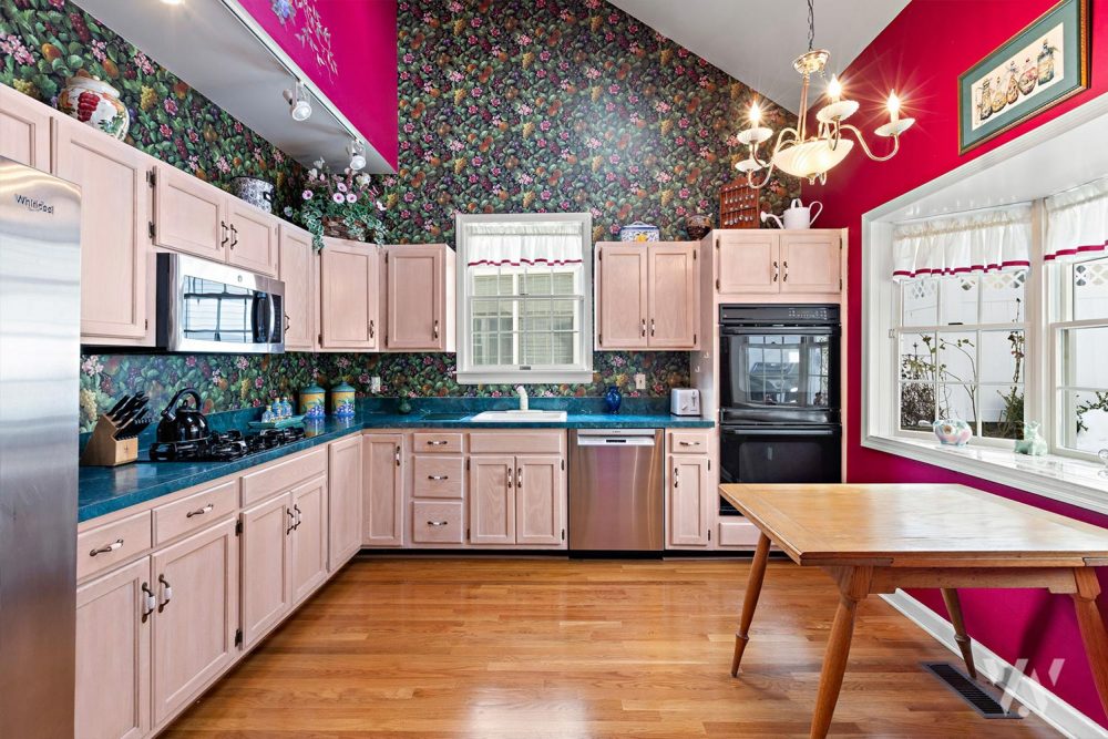 22-Lakeside-Drive—Kitchen