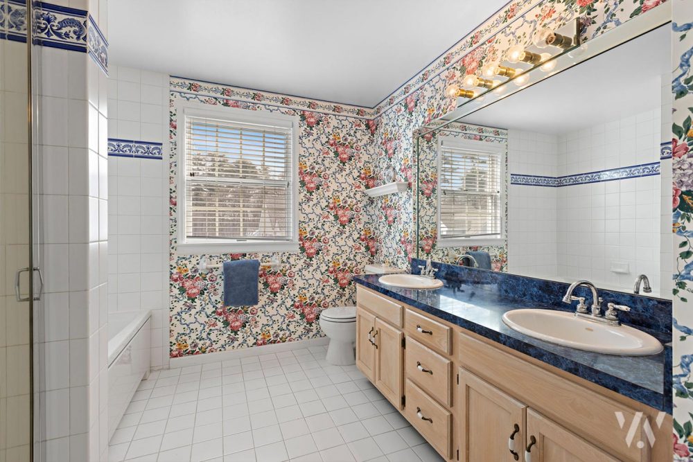 22-Lakeside-Drive—Master-Bath